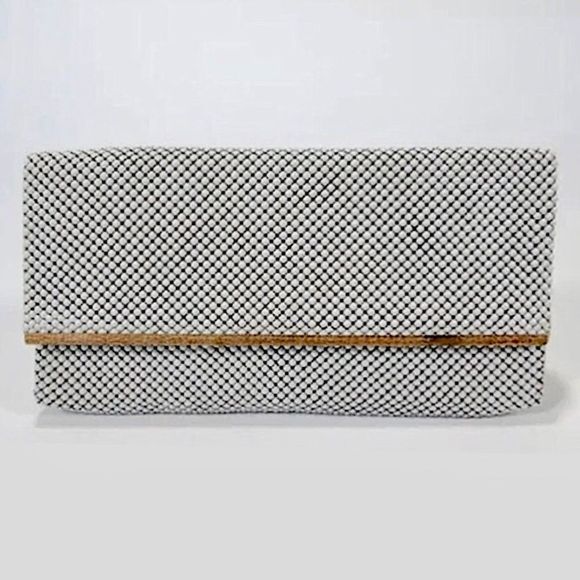 WHITING & DAVIS 1940’s Cream Metallic Mesh Clutch - Picture 1 of 10